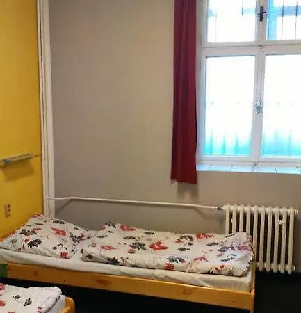 Hostel Advantage *