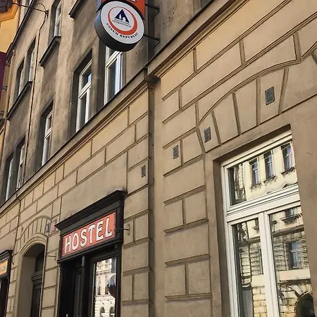 Advantage Hostel *